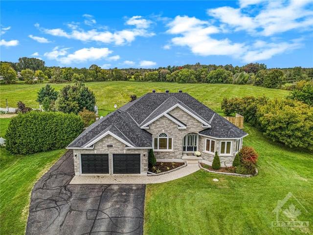 2188 Route 400 West, House detached with 6 bedrooms, 3 bathrooms and 10 parking in The Nation ON | Image 2