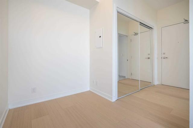 4407 - 12 York St, Condo with 2 bedrooms, 2 bathrooms and 1 parking in Toronto ON | Image 2