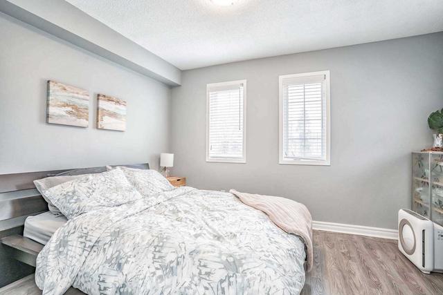 1 - 189 Galloway Rd, Townhouse with 2 bedrooms, 1 bathrooms and 2 parking in Toronto ON | Image 10