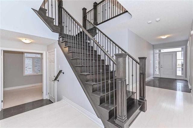 21 Kirvan Dr, House detached with 4 bedrooms, 4 bathrooms and 2 parking in Guelph ON | Image 6