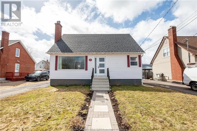 26 Leslie St, House detached with 3 bedrooms, 1 bathrooms and null parking in Moncton NB | Image 1