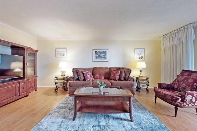 408 - 80 Inverlochy Blvd, Condo with 3 bedrooms, 2 bathrooms and 1 parking in Markham ON | Image 2