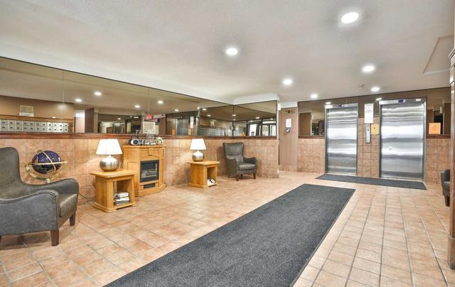 302 - 15 Albright Rd, Condo with 3 bedrooms, 1 bathrooms and 1 parking in Hamilton ON | Image 23