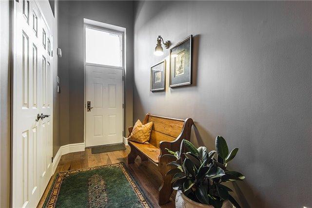th2 - 221 Robinson St, Townhouse with 2 bedrooms, 3 bathrooms and 1 parking in Oakville ON | Image 3