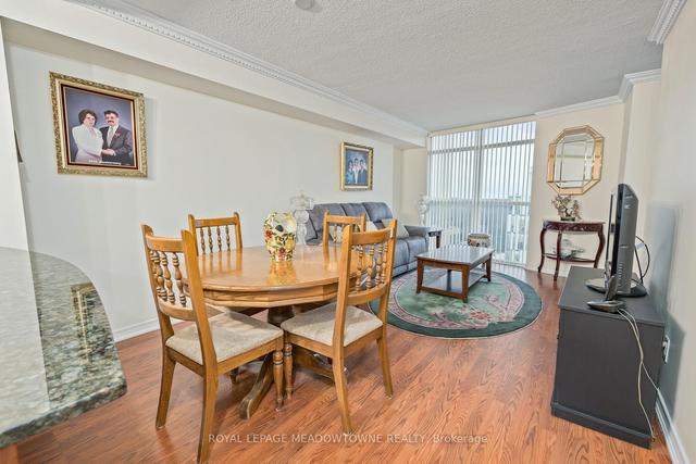 1206 - 9 George St N, Condo with 2 bedrooms, 2 bathrooms and 1 parking in Brampton ON | Image 3