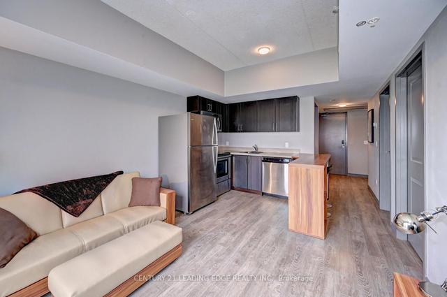 610 - 321 Spruce St, Condo with 1 bedrooms, 1 bathrooms and 0 parking in Waterloo ON | Image 2