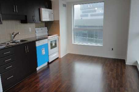 405 - 30 Heron's Hill Way, Condo with 1 bedrooms, 1 bathrooms and 1 parking in Toronto ON | Image 5
