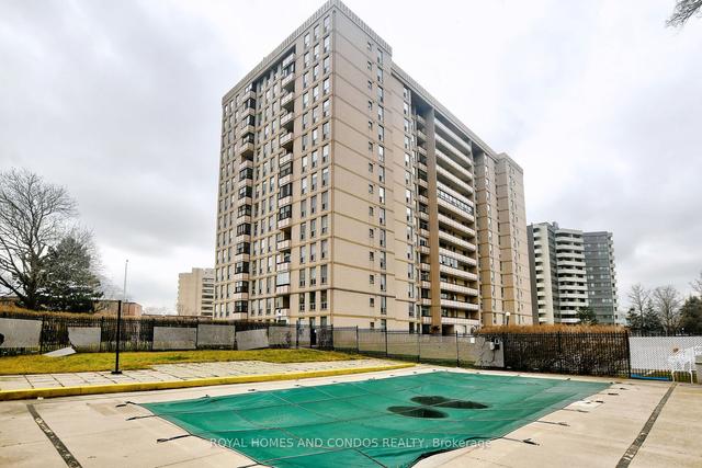 1206 - 130 Neptune Dr, Condo with 2 bedrooms, 2 bathrooms and 1 parking in Toronto ON | Image 32