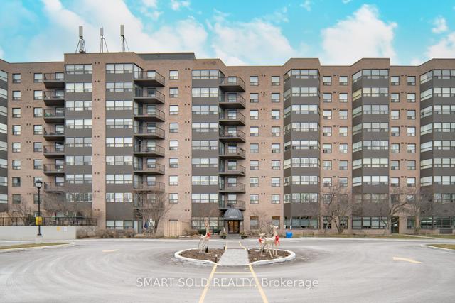 411 - 2 Raymerville Dr, Condo with 2 bedrooms, 2 bathrooms and 1 parking in Markham ON | Image 1