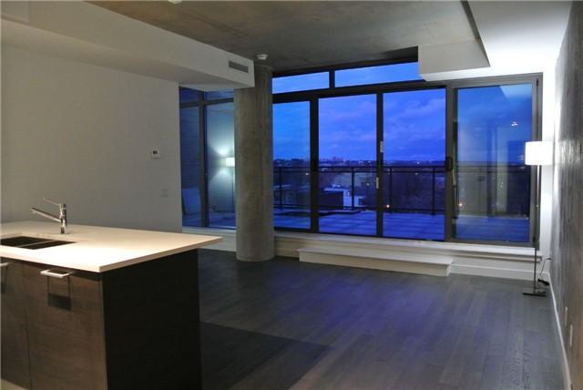 701 - 90 Broadview Ave, Condo with 1 bedrooms, 1 bathrooms and 1 parking in Toronto ON | Image 4
