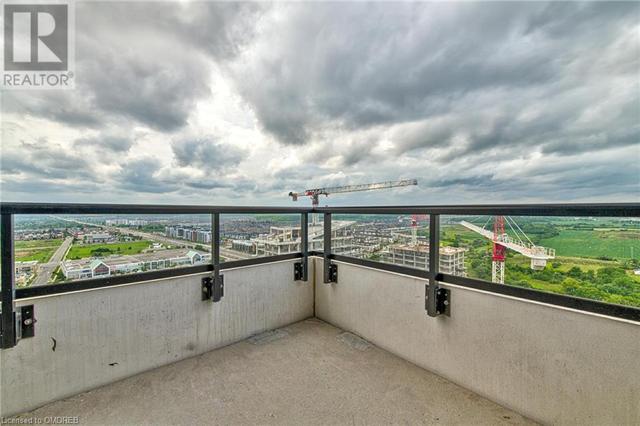 297 Oak Walk Drive Unit# 2204, Condo with 2 bedrooms, 1 bathrooms and 1 parking in Oakville ON | Image 5