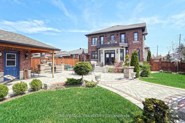 2 Highland Hill, House detached with 4 bedrooms, 5 bathrooms and 6 parking in Toronto ON | Image 13