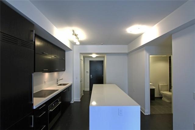 1001 - 1080 Bay St, Condo with 1 bedrooms, 1 bathrooms and null parking in Toronto ON | Image 4