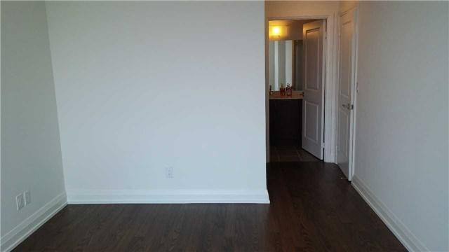 lph2-10 - 7161 Yonge St, Condo with 2 bedrooms, 2 bathrooms and 1 parking in Markham ON | Image 16