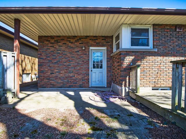 12 Wakil Dr, House detached with 6 bedrooms, 2 bathrooms and 5 parking in St. Catharines ON | Image 28