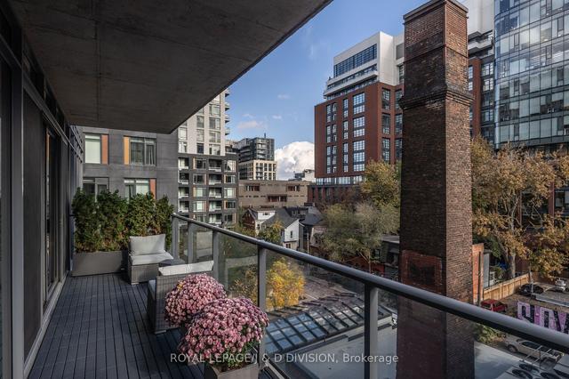 506 - 650 King St W, Condo with 2 bedrooms, 2 bathrooms and 1 parking in Toronto ON | Image 13