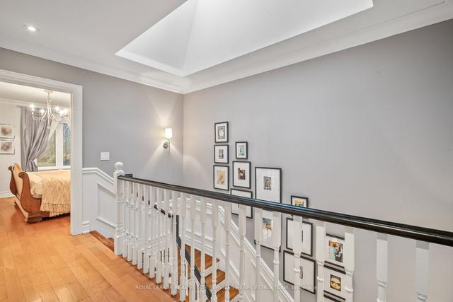 5 - 217 Roslin Ave, Townhouse with 3 bedrooms, 5 bathrooms and 2 parking in Toronto ON | Image 19