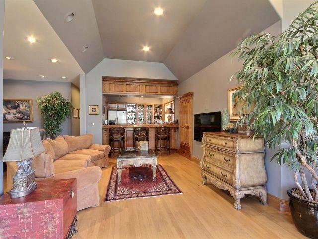 4563 Lake Como Crt, House detached with 3 bedrooms, 4 bathrooms and 6 parking in Windsor ON | Image 8