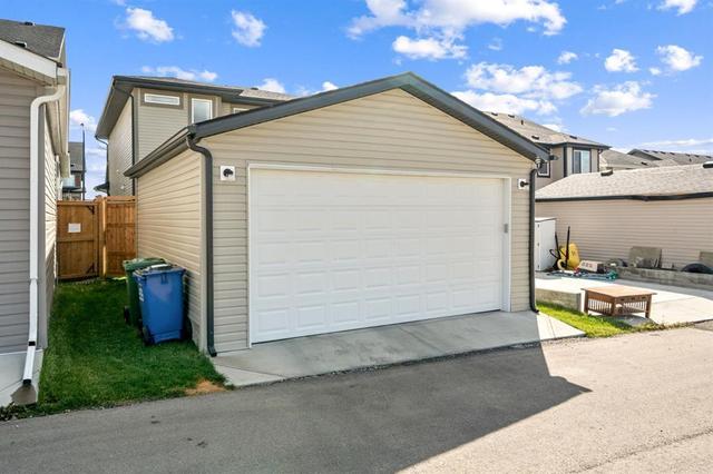 30 Clydesdale Crescent, House semidetached with 3 bedrooms, 3 bathrooms and 2 parking in Cochrane AB | Image 37