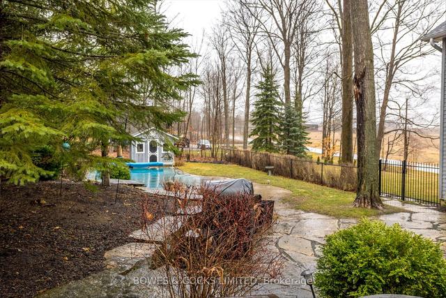 4 East St N, House detached with 3 bedrooms, 3 bathrooms and 8 parking in Kawartha Lakes ON | Image 31