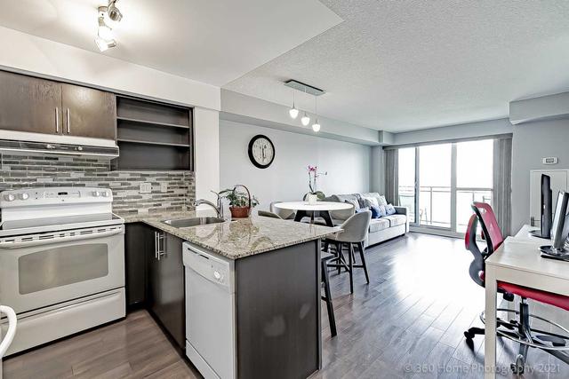 721 - 120 Dallimore Circ, Condo with 1 bedrooms, 1 bathrooms and 2 parking in Toronto ON | Image 10