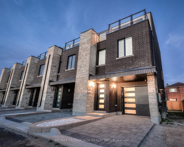 1 Cranswick Lane, Townhouse with 4 bedrooms, 4 bathrooms and 2 parking in Ajax ON | Image 1