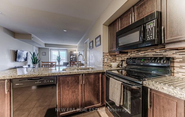 405 - 3070 Rotary Way, Condo with 2 bedrooms, 2 bathrooms and 2 parking in Burlington ON | Image 9