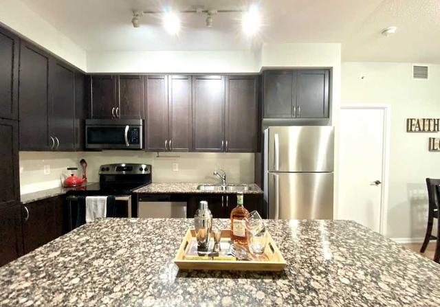 220 - 830 Lawrence Ave W, Condo with 2 bedrooms, 2 bathrooms and 1 parking in Toronto ON | Image 3