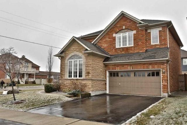 565 Fifty Rd, House detached with 4 bedrooms, 3 bathrooms and 2 parking in Hamilton ON | Image 2
