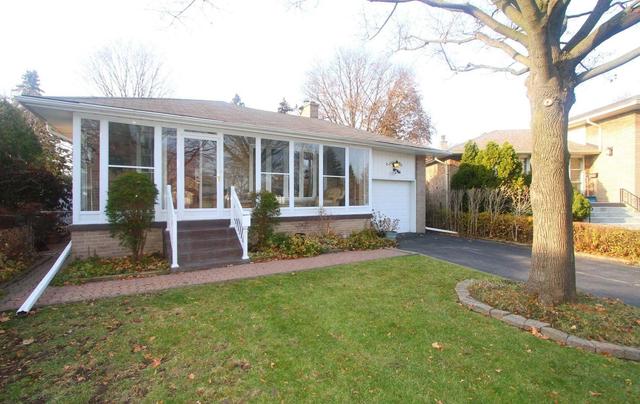 44 Gracey Blvd, House detached with 3 bedrooms, 2 bathrooms and 2 parking in Toronto ON | Image 18