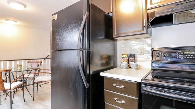 30 Geddes Cres, House detached with 2 bedrooms, 2 bathrooms and 5 parking in Barrie ON | Image 24
