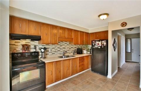 7 Inglis Ave, House detached with 3 bedrooms, 3 bathrooms and 2 parking in Clarington ON | Image 7