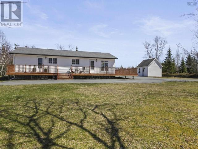 154 Porters Lake Station Road, House detached with 3 bedrooms, 1 bathrooms and null parking in Halifax NS | Image 2