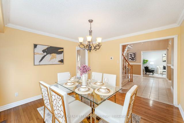 34 Jaffa Dr, House detached with 4 bedrooms, 3 bathrooms and 6 parking in Brampton ON | Image 13