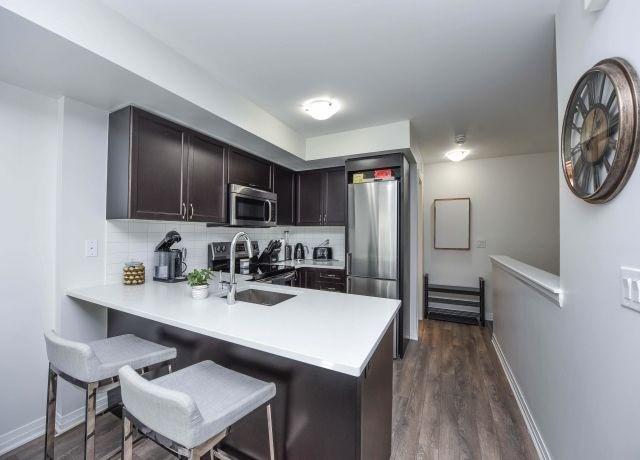 11 - 146 William Duncan Rd, Townhouse with 2 bedrooms, 2 bathrooms and 1 parking in Toronto ON | Image 3