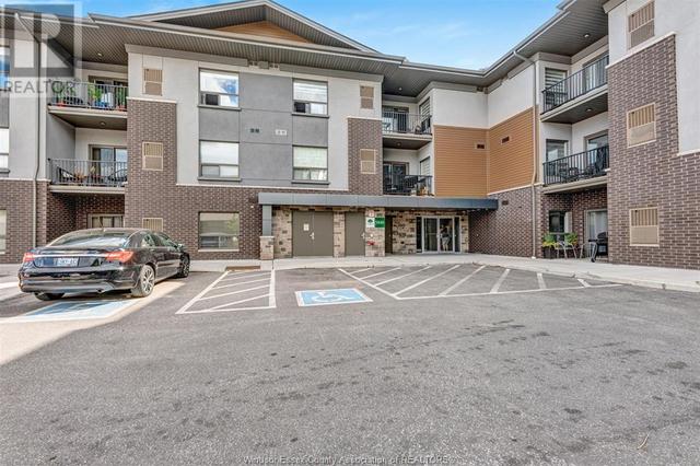 117 - 5840 Newman, Condo with 2 bedrooms, 2 bathrooms and null parking in LaSalle ON | Image 2