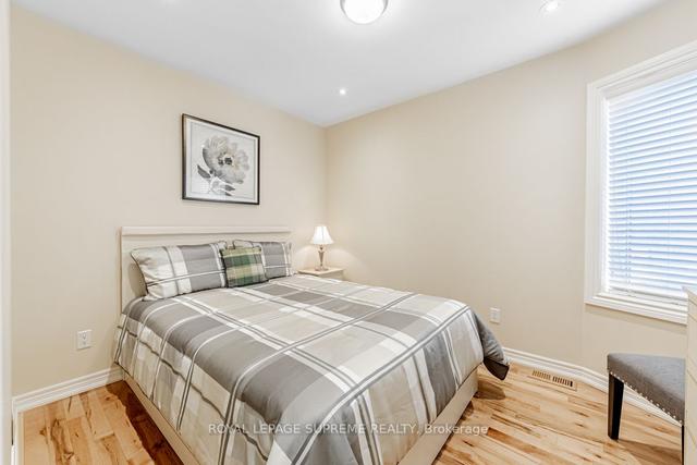 399 Symington Ave, House semidetached with 3 bedrooms, 3 bathrooms and 2 parking in Toronto ON | Image 16