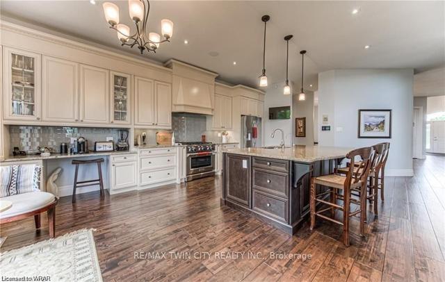 2850 Victoria St N, House detached with 4 bedrooms, 4 bathrooms and 18 parking in Woolwich ON | Image 9