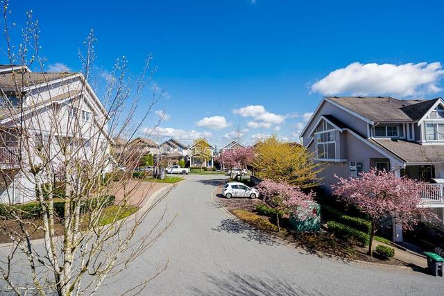 23 - 6555 192a Street, House attached with 2 bedrooms, 2 bathrooms and 3 parking in Surrey BC | Image 28
