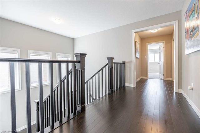 219 Ambrous Cres, House detached with 4 bedrooms, 5 bathrooms and 4 parking in Guelph ON | Image 15