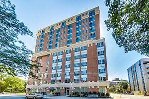 1011 - 15 Maplewood Ave, Condo with 1 bedrooms, 1 bathrooms and 0 parking in Toronto ON | Image 8