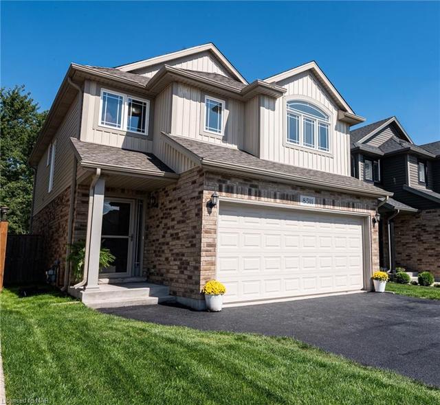 8511 Jennifer Crescent, House detached with 5 bedrooms, 3 bathrooms and 6 parking in Niagara Falls ON | Image 1