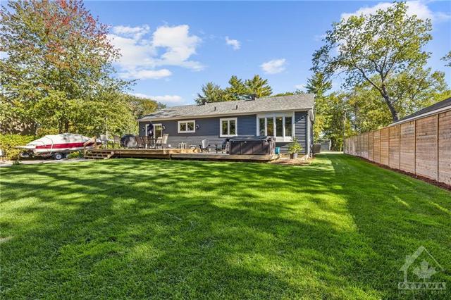 611 Bayview Drive, House detached with 2 bedrooms, 2 bathrooms and 10 parking in Ottawa ON | Image 23