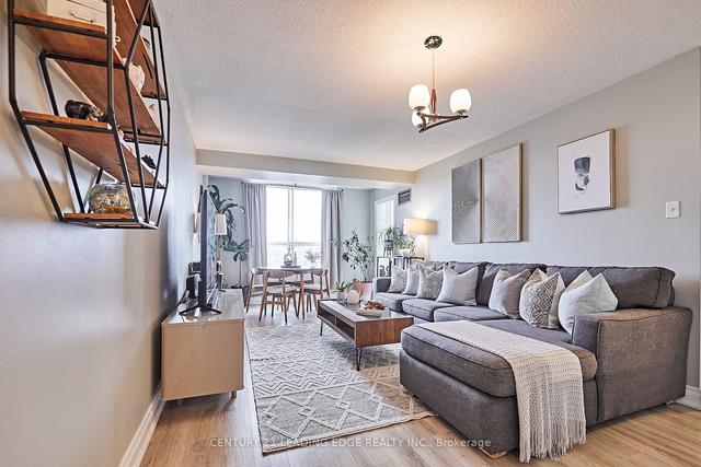 402 - 330 Mccowan Rd, Condo with 2 bedrooms, 2 bathrooms and 1 parking in Toronto ON | Image 4