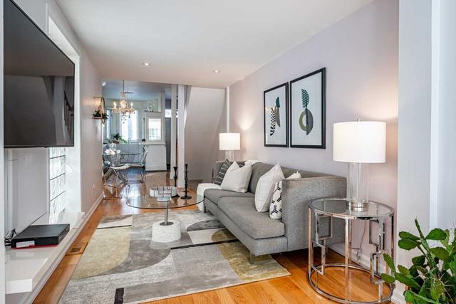 258 Lippincott St, House attached with 3 bedrooms, 2 bathrooms and 1 parking in Toronto ON | Image 17
