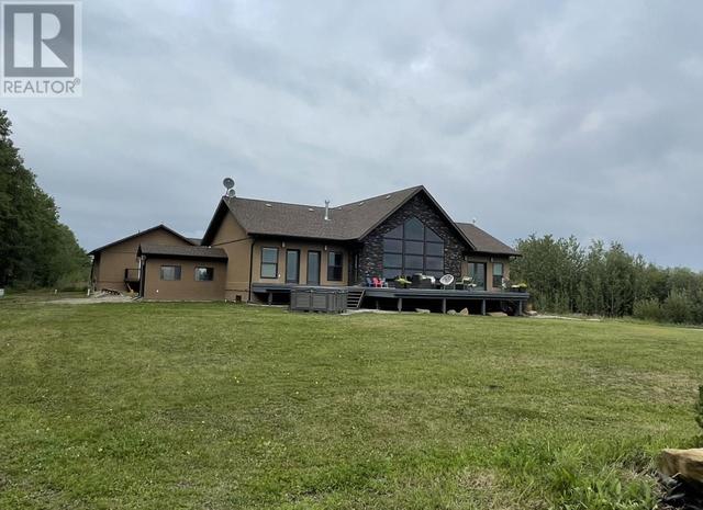 14154 Smith Road, House detached with 4 bedrooms, 3 bathrooms and null parking in Peace River B BC | Image 36