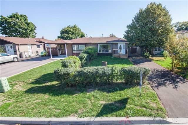 80 Glenmore Cres, House semidetached with 3 bedrooms, 2 bathrooms and 4 parking in Brampton ON | Image 1