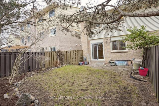 16 - 1135 Mccraney St E, Condo with 3 bedrooms, 2 bathrooms and 2 parking in Oakville ON | Image 30