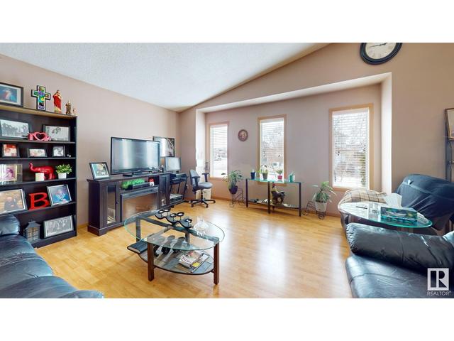 4705 47 St, House detached with 8 bedrooms, 3 bathrooms and 6 parking in Legal AB | Image 51