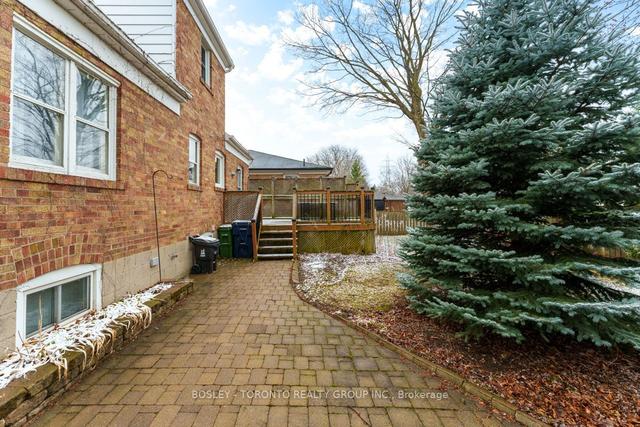 22 Lloyd Manor Rd, House detached with 3 bedrooms, 3 bathrooms and 4 parking in Toronto ON | Image 31